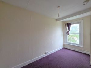 Bedroom- click for photo gallery